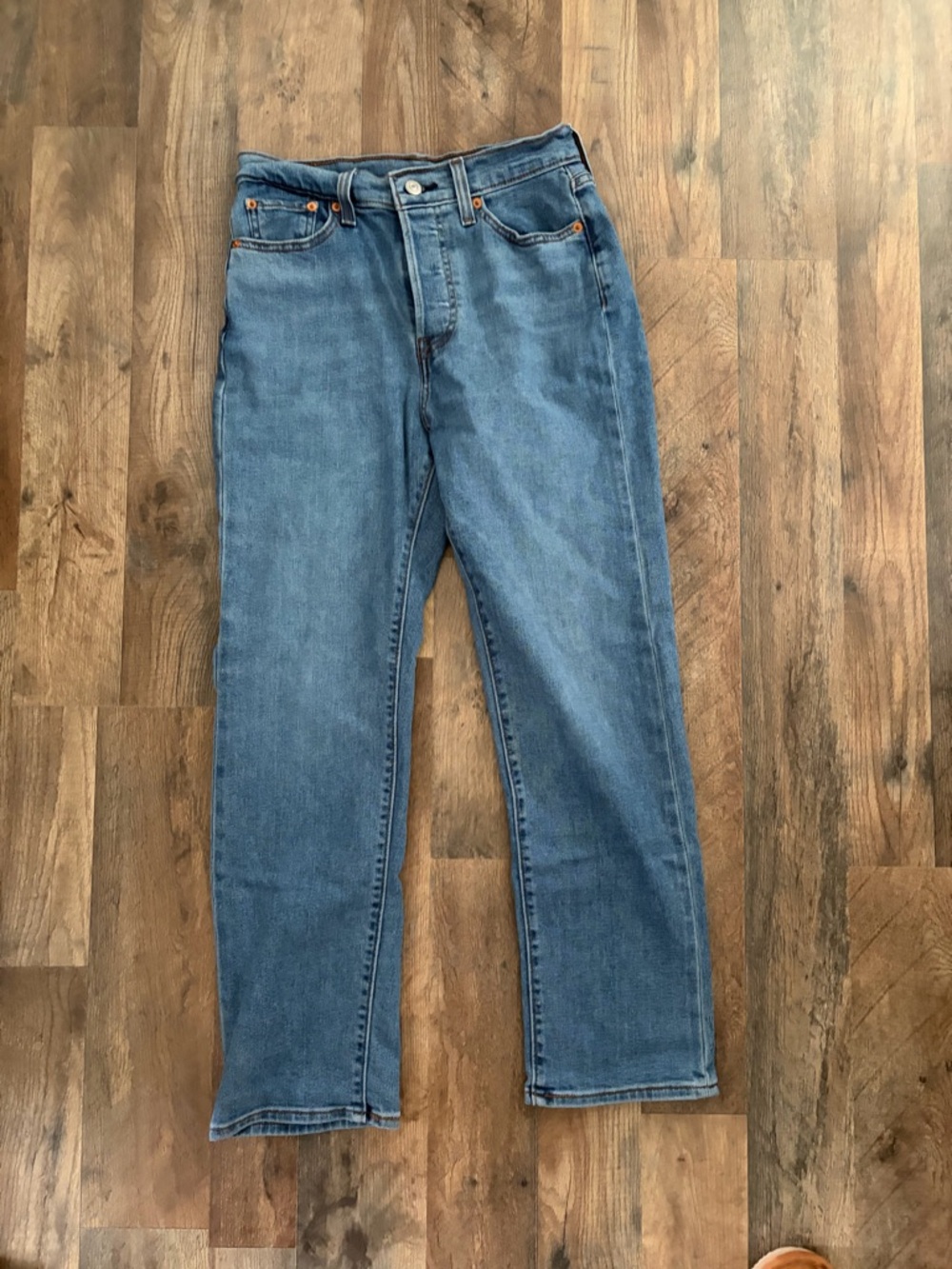 Levi's Women's Straight Leg Jeans - Light Blue Wash